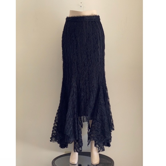Divine Heritage Lace Midi Skirt in Onyx - Picture 16 of 16